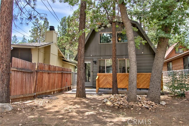 Building Photo - 426 Maple Ln