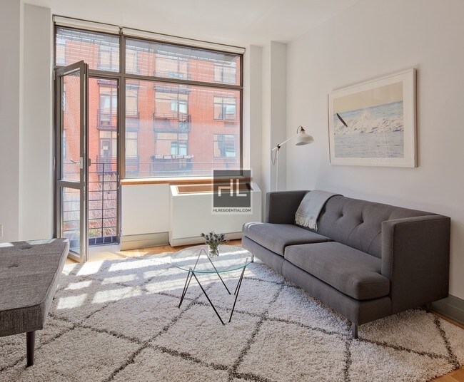 Spacious Penthouse Alcove Studio W/ Balcony Apartment for Rent in