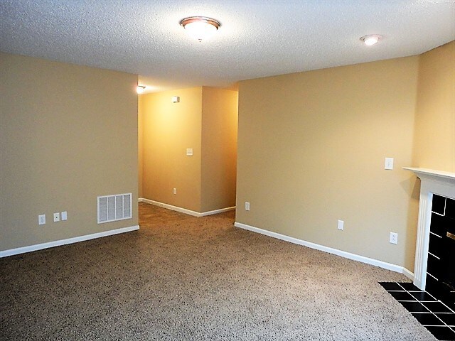 Foto del edificio - 5719 Wood Hollow Drive