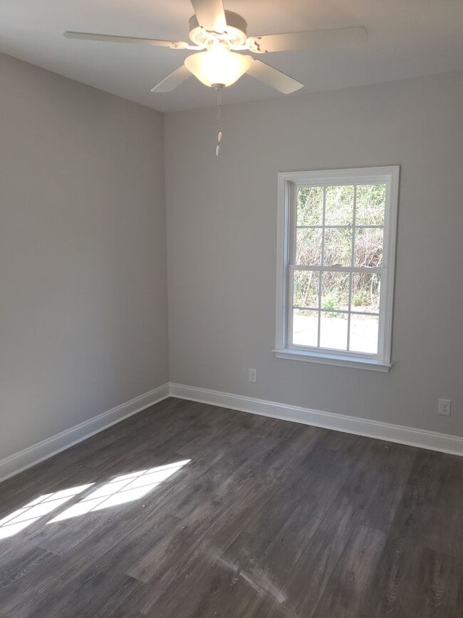 Building Photo - Nice 3 bedroom/2 bath home in Longs