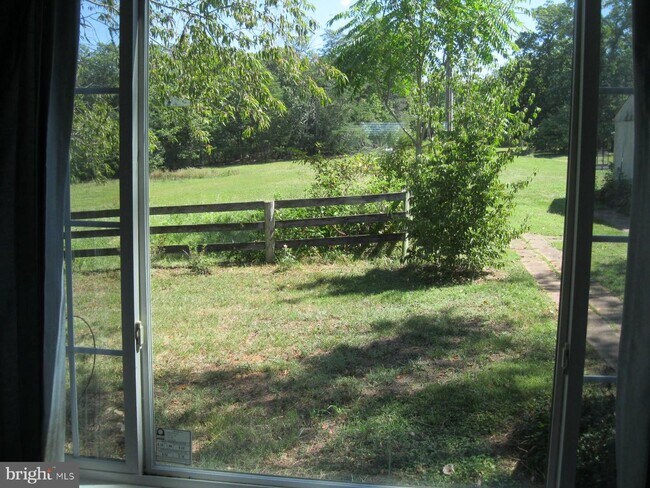 Building Photo - 28399 Eddings Rd
