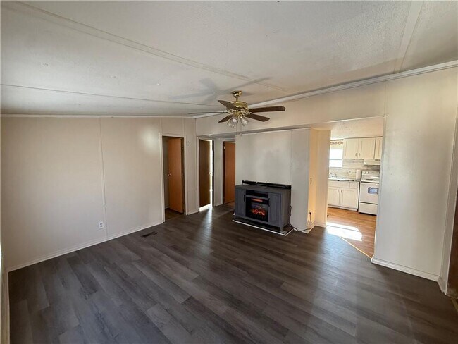 Foto del edificio - 15 Elza Dr