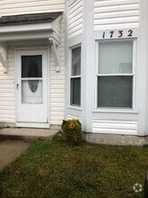 Building Photo - 1732 Purchase Arch