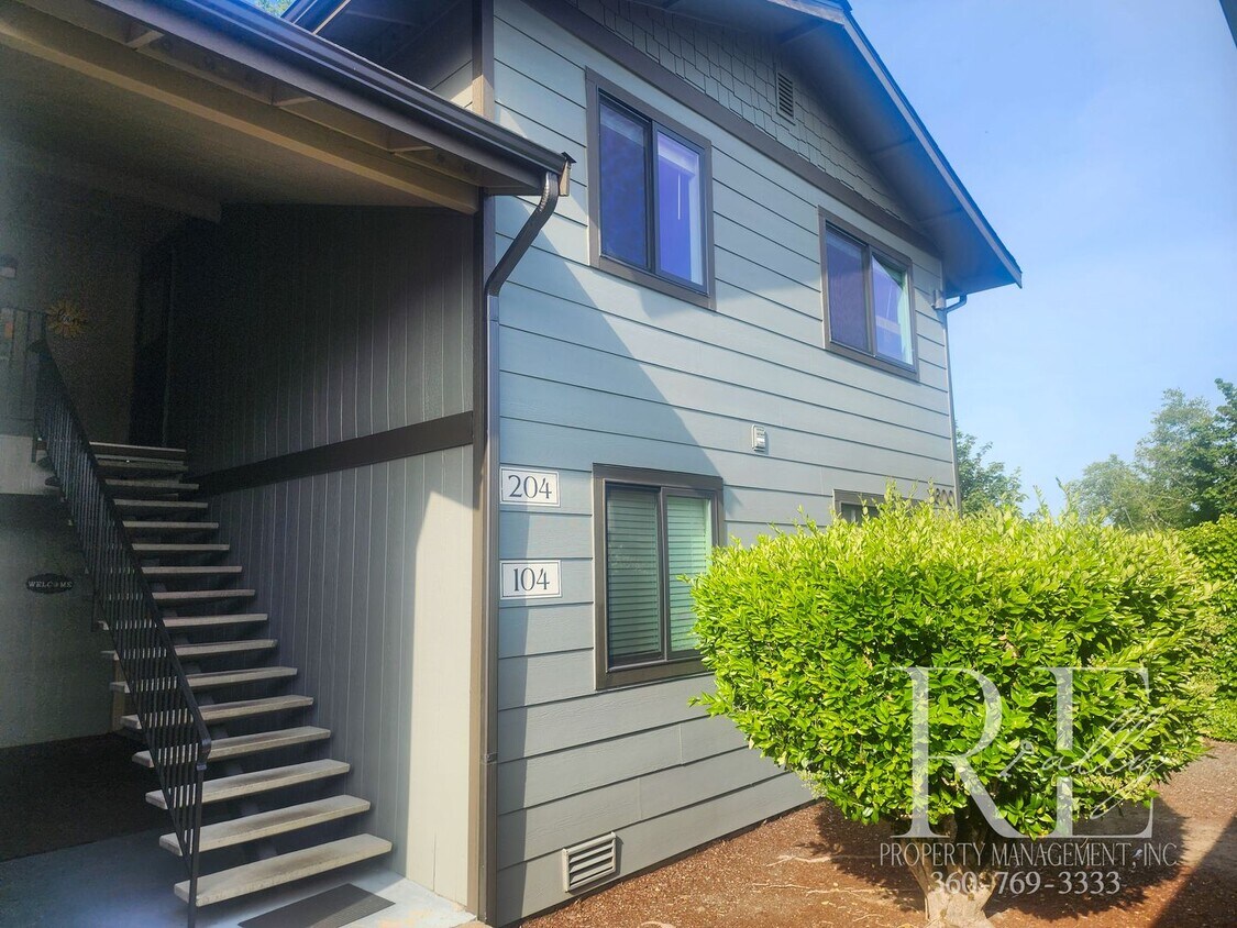 Foto principal - Upstairs Condo at The Narrows – Pool, Club...
