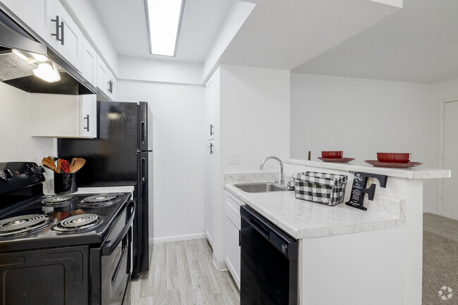 Studio-335SF - Kitchen - Biltmore on the Lake