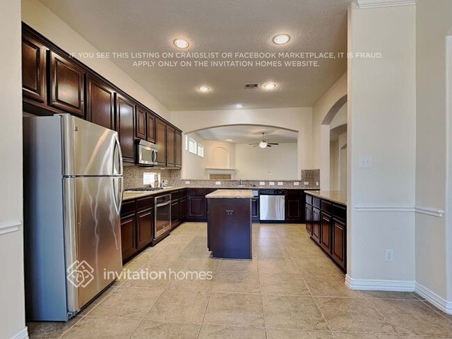 Building Photo - 30810 Academy Trace Dr