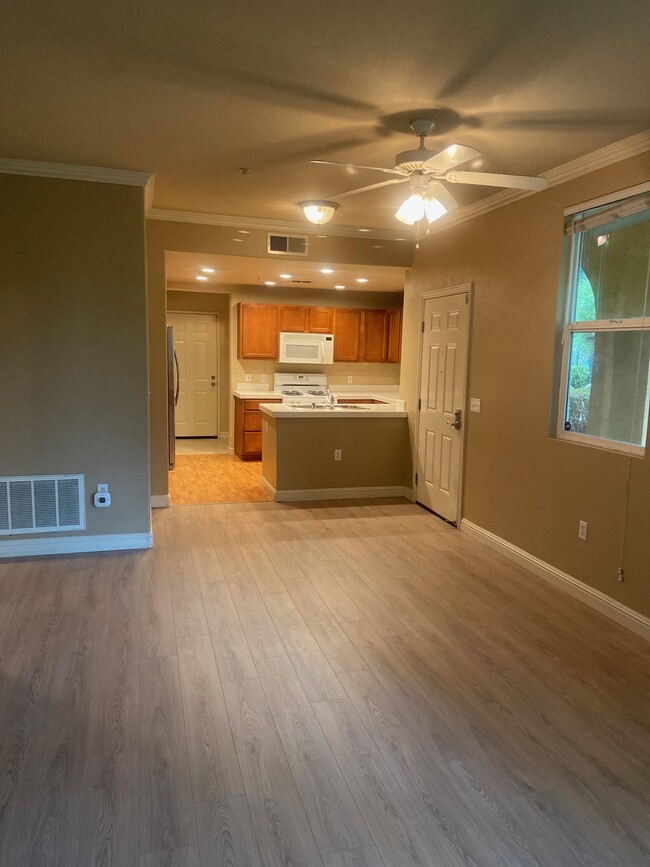 Building Photo - 4800 Westlake Pky