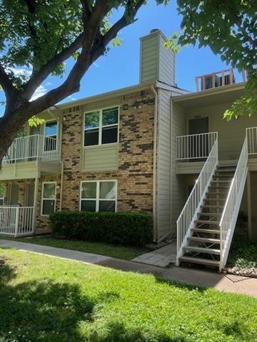 Foto del edificio - 2200 E Trinity Mls Rd