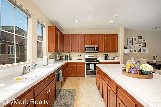 Foto del edificio - 3 br, 3.5 bath House - 1566 Hackberry Place