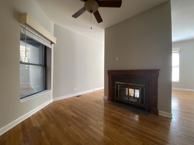 Open living space with fire place - 2215 N Clifton