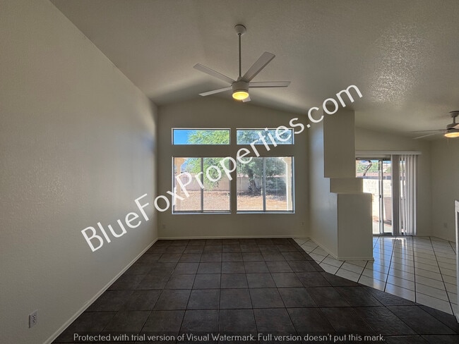 Foto del edificio - 8587 N Cantora Way