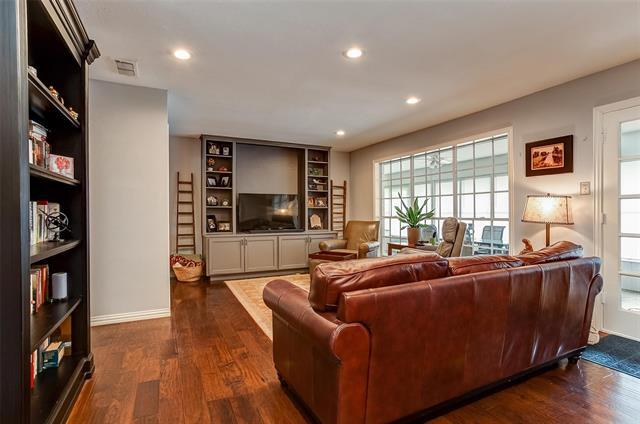 Foto del edificio - 4701 Barkridge Trail