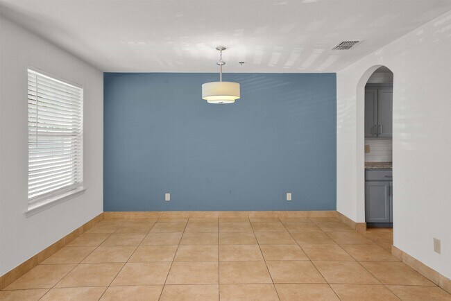 Foto del edificio - 7607 King Arthurs Ct