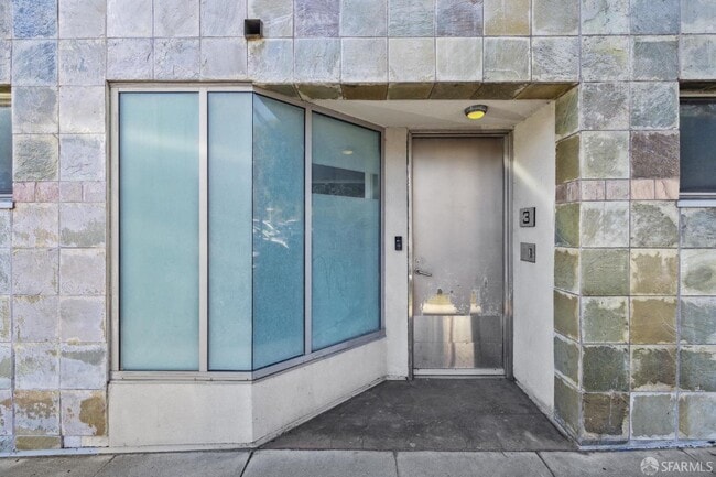 Building Photo - 188 S Park St