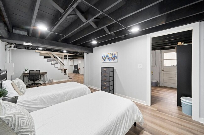 Foto del edificio - 346 W Central Ave