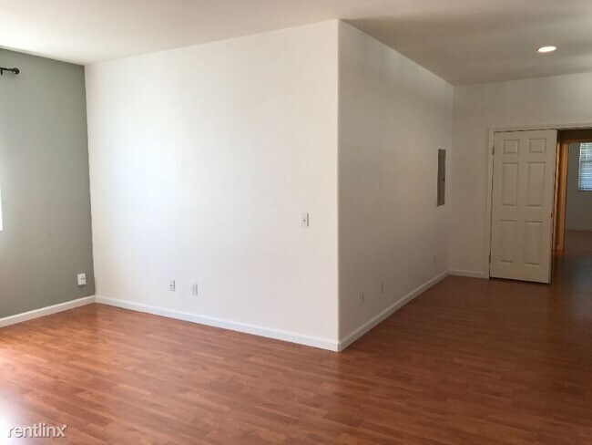 Building Photo - 4025 Match Point Ave