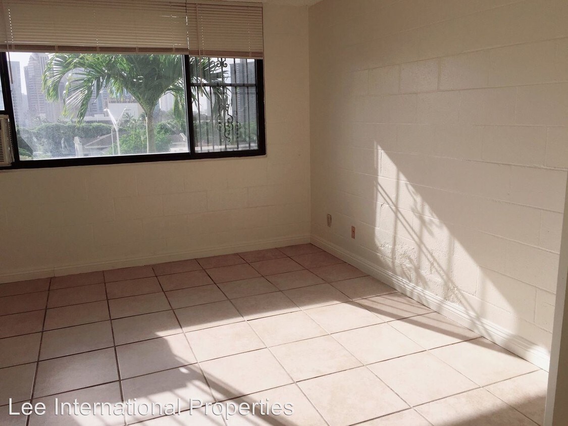 Building Photo - 245 Iolani Ave