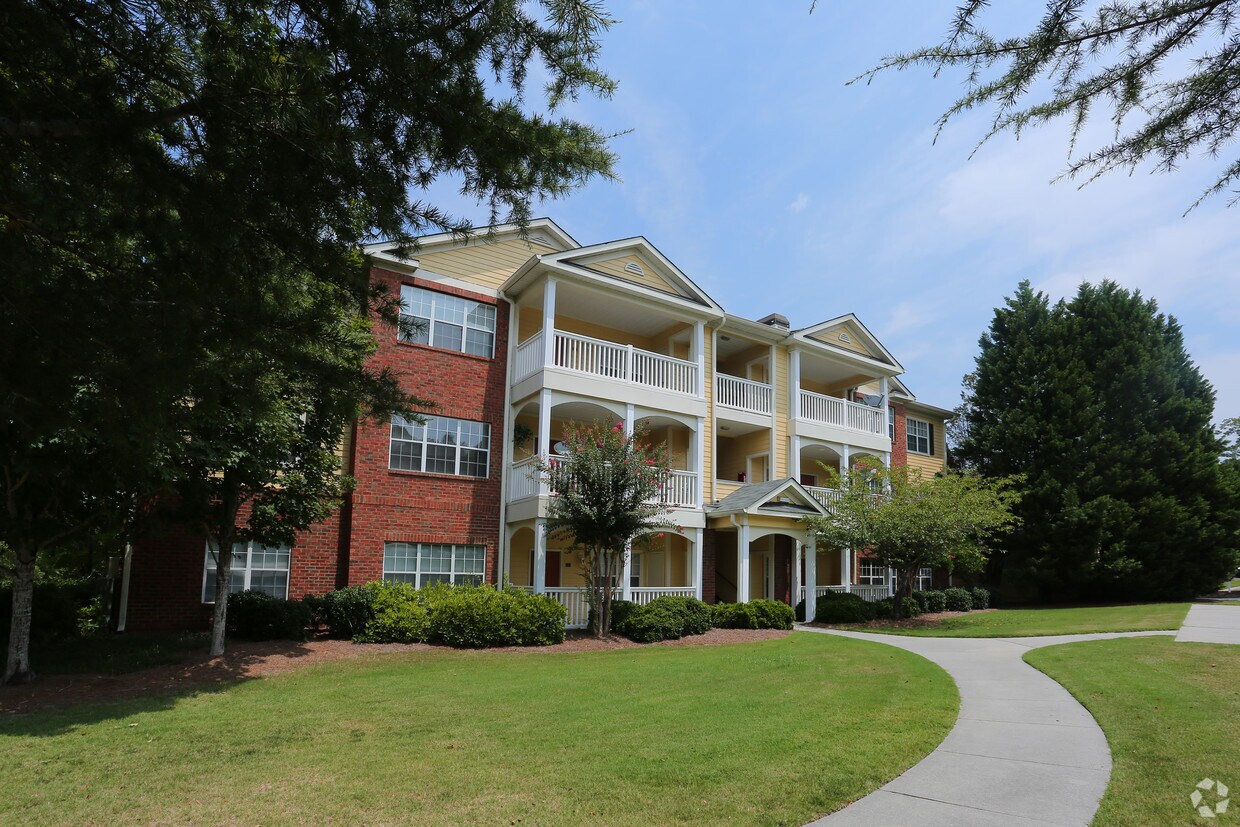 The Paxton Apartments in Lilburn, GA