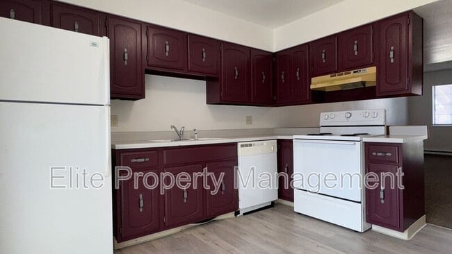 Foto del edificio - 25 Royal Crest Dr