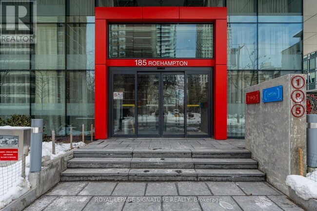 Photo du bâtiment - 185 Roehampton Ave