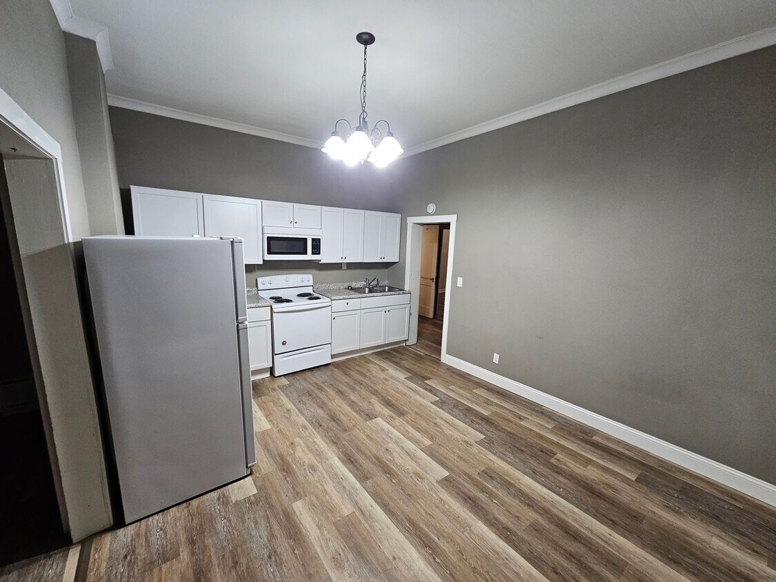 Foto principal - 715 Fulton St