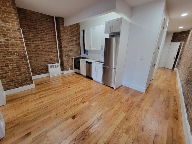 Foto del edificio - 1486 Bedford Ave