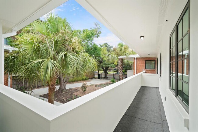 Foto del edificio - 520 Lovett Blvd