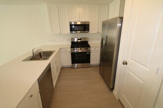 Building Photo - 6245 Alder Crk Dr