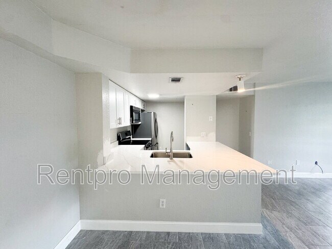 Foto del edificio - 850 S Tamiami Trl