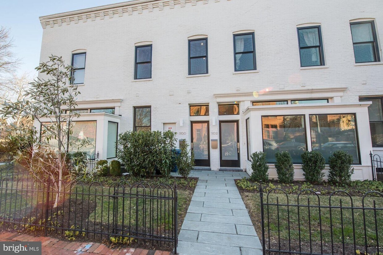 Primary Photo - 1100 T St NW