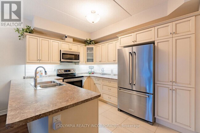 Photo du bâtiment - 4644 Pettit Ave