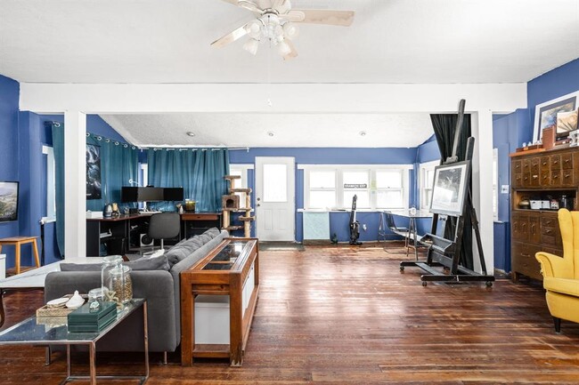 Foto del edificio - 3036 E Bradbury Ave