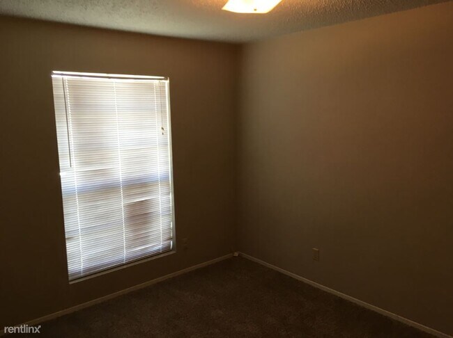 Building Photo - 3 br, 2 bath House - 3704 Saratoga Ave e.g...