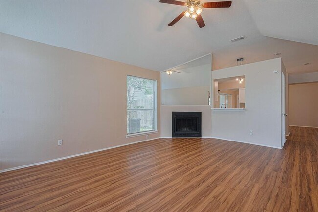 Foto del edificio - 15827 Beechnut St