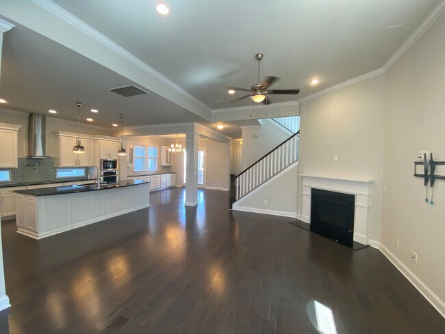 Building Photo - Stunning move in ready home located in the...