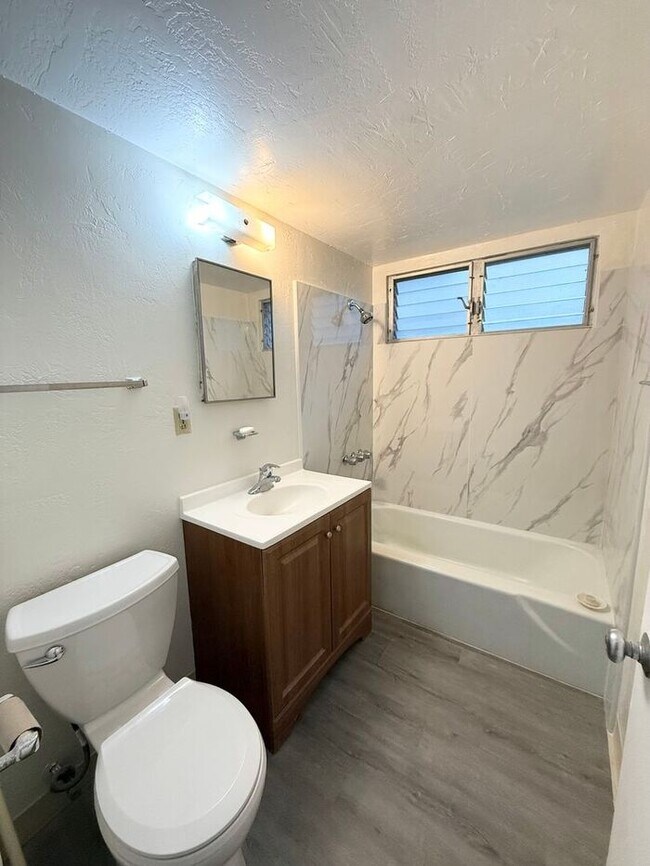 Foto del edificio - Salt Lake - Tropicana Manor 3-bedroom 2-ba...
