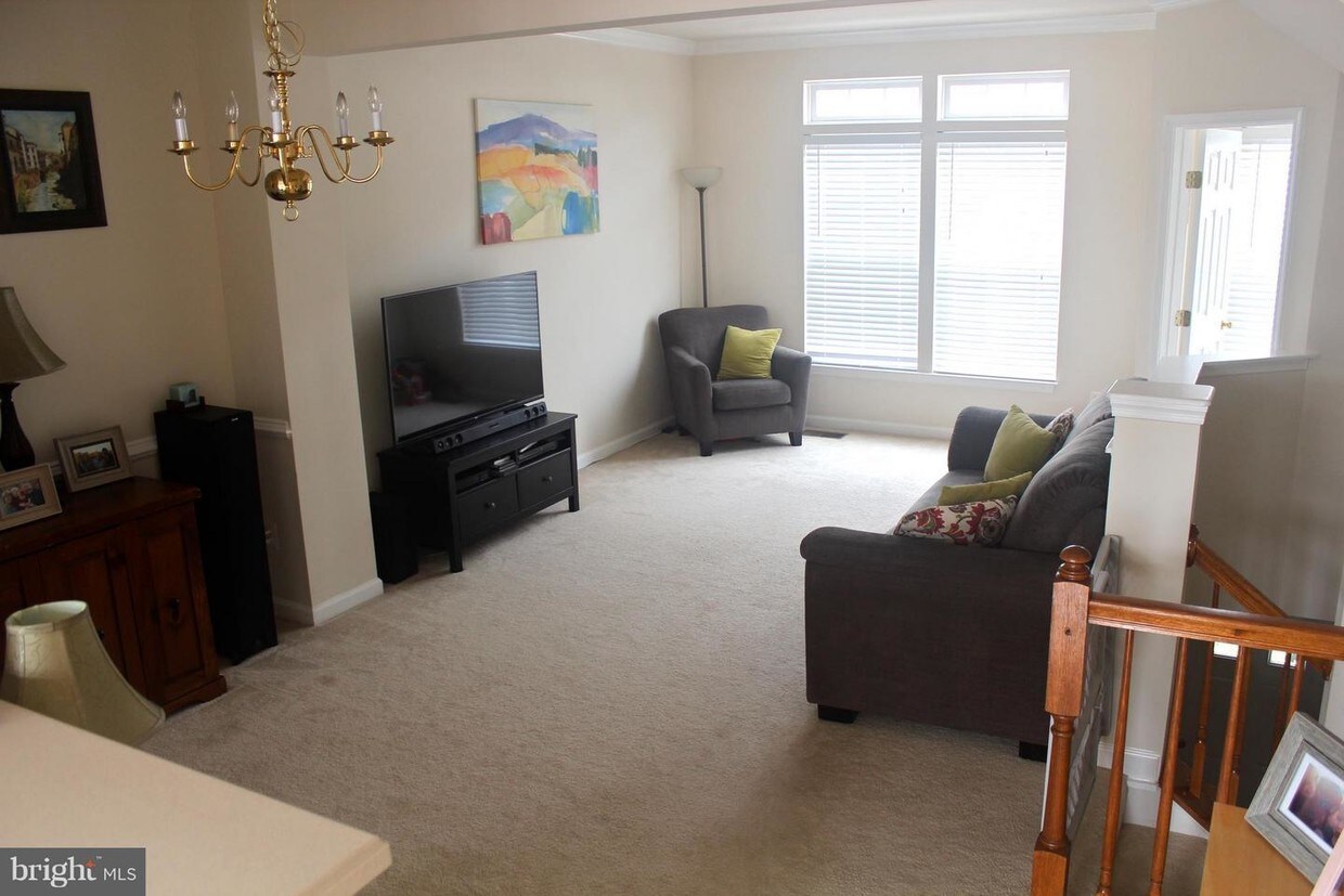 Primary Photo - 3577 Ellery Cir