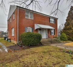 Building Photo - 2034 Virginia St