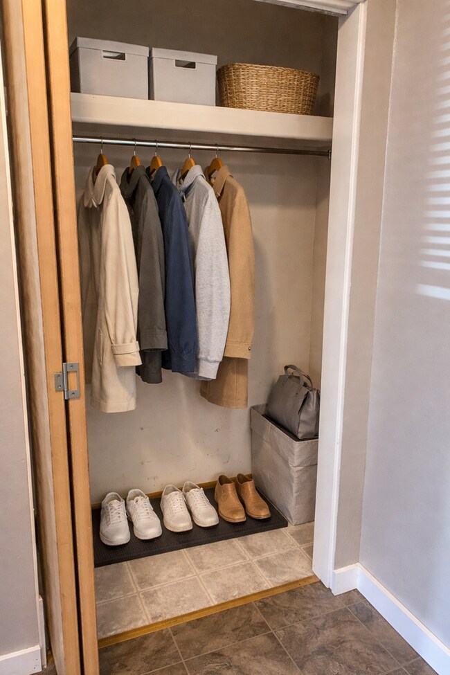 Foto del edificio - Attention Ellensburg: The Perfect Apartment Just Entered the Chat