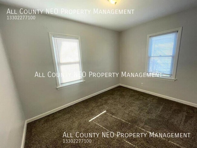 Building Photo - Charming 2 bedroom available!