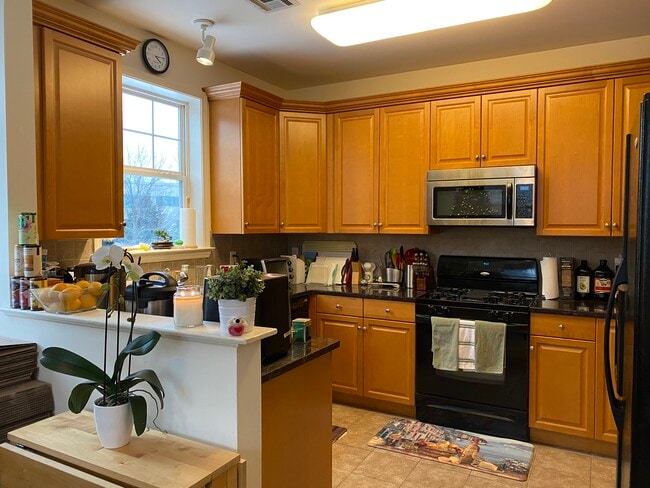 Building Photo - 428 Masterson Ct