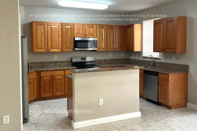 Building Photo - 9141 SW 152nd Ct