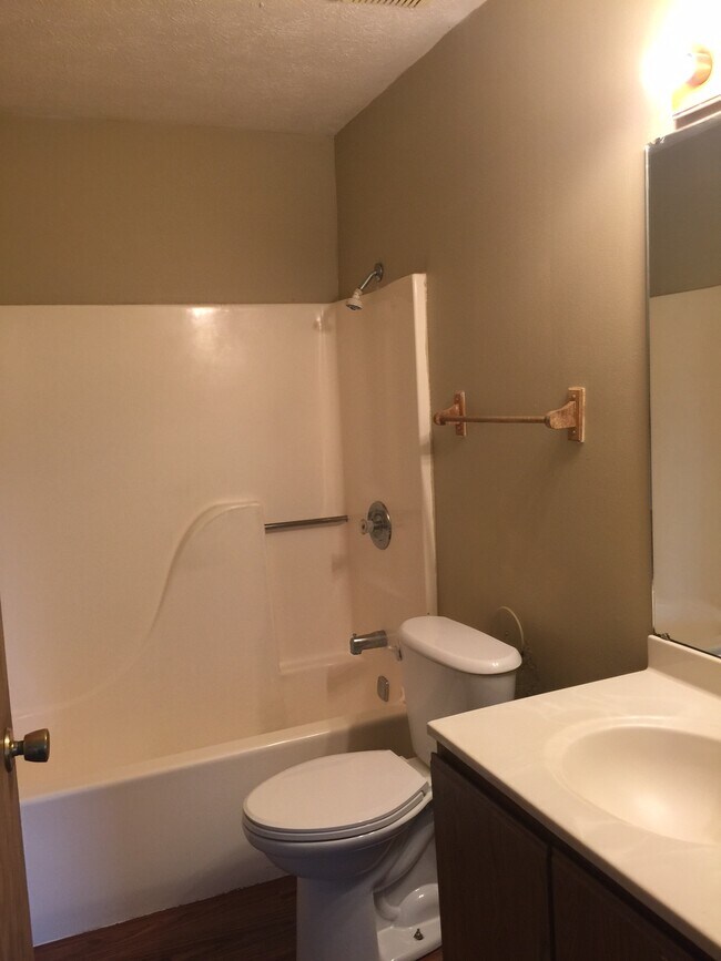 10012 Bitterroot Rd Unit 3, Roscoe, IL 61073 10012 Bitterroot Rd