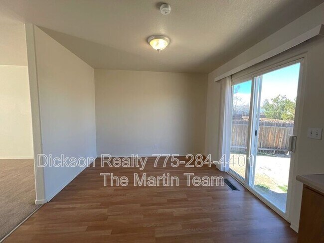 Foto del edificio - 13405 Mt Lassen St