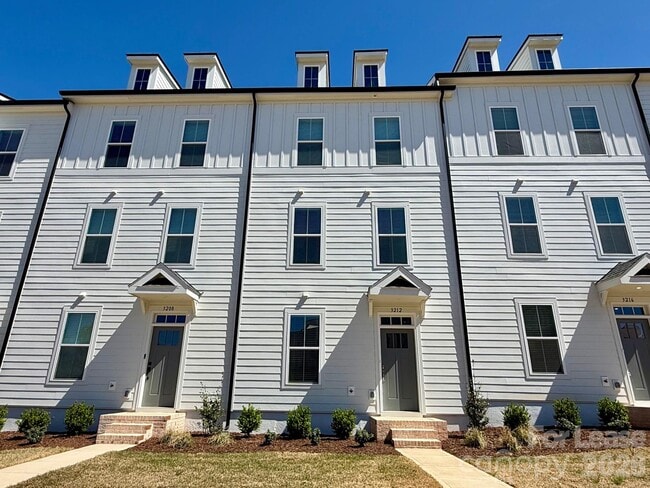 Foto del edificio - 3212 Drift St