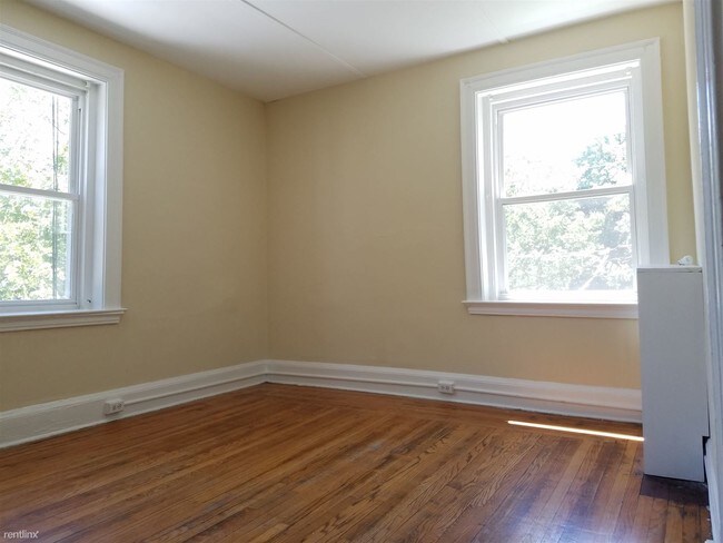Foto del edificio - 1 br, 1 bath Apartment - 285 Edgewood Ave b2