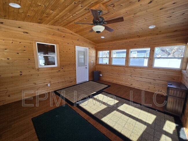 Building Photo - 3502 Veralta Dr