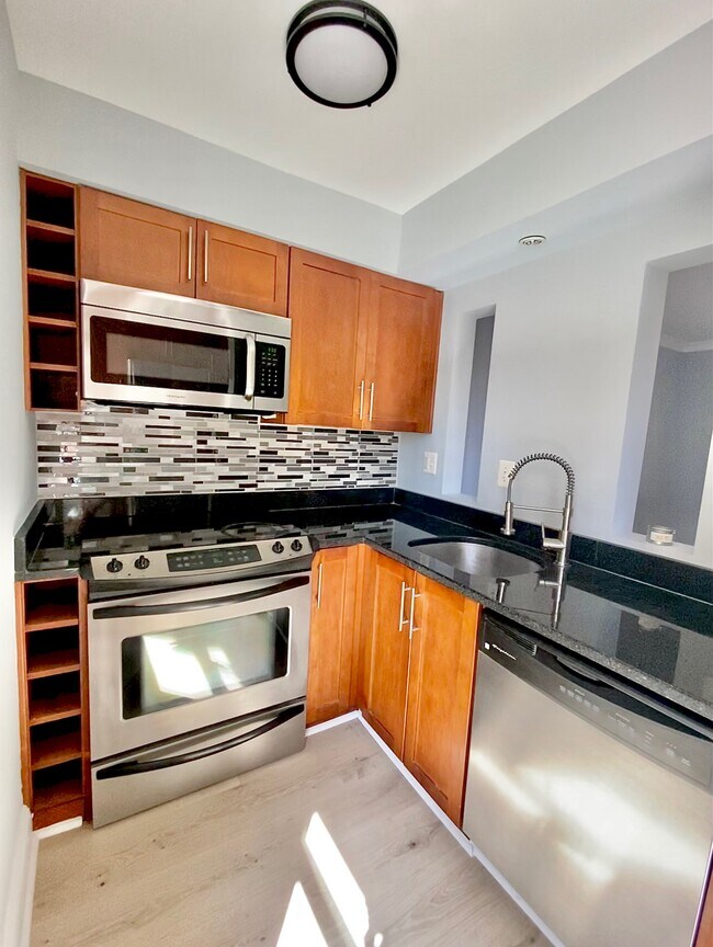 Foto del edificio - 1367 K St SE