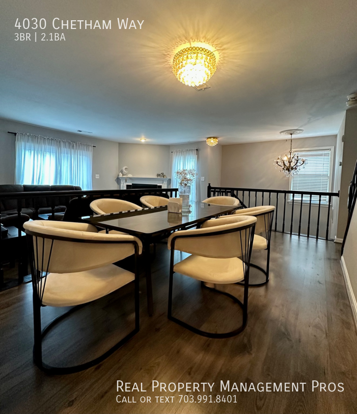 Foto principal - Awesome Brick End Unit Condo!