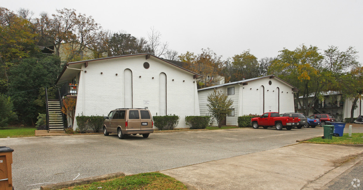 Primary Photo - Hollow Creek Fourplexes